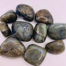 Load image into Gallery viewer, Labradorite Tumble Stones