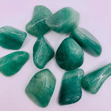 Load image into Gallery viewer, Green Aventurine Tumble Stone
