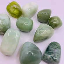 Load image into Gallery viewer, New Jade (Serpentine) Tumble Stone
