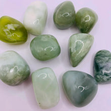 Load image into Gallery viewer, New Jade (Serpentine) Tumble Stone