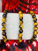 Load image into Gallery viewer, 6mm Tiger Eye Bead Bracelet
